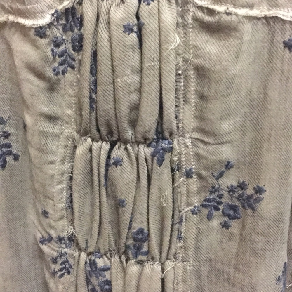 Dress - Picture 2 of 4